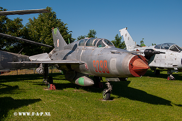 MiG-21-UM   9298  Zedenick  03-06-2019