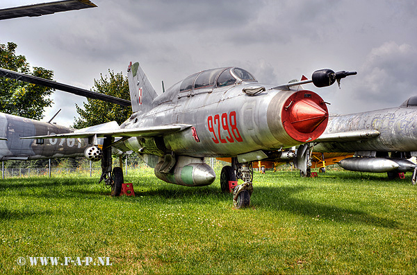 MiG-21-UM   9298    Zedenick  4 april 2016