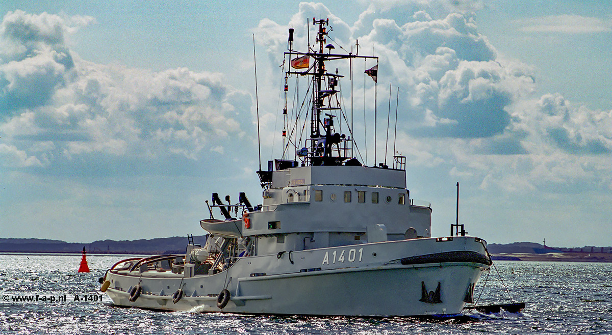 The Type 721    A-1401     Eisvogel class icebreakers is a two ship class built for the German Navy by the Hitzler Werft shipyard of Lauenburg Commission date: March 11, 1961, Decommissioned March 3, 2006. Picture at Ruggen 