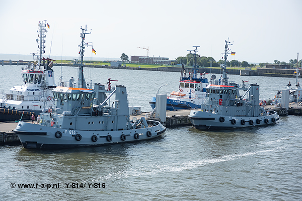 German Navy: Harbor tug  class 725 FGS Y 816 Scharhorn   Willemshaven 01-08-2024