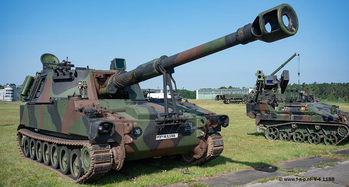  M109G howitzer the 4.1188   From the Panzer Museum Munster  German Army Heer Faberg 08-06-2024