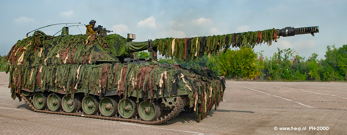 PH-2000 Camo  Havelte  28-05-2010