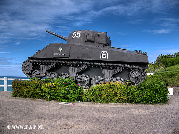 Sherman M4A2     55  420788  Port Winston  Arromanches -Les Bains 25-05-2015