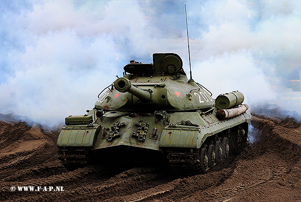 IS-3-stalin-20
