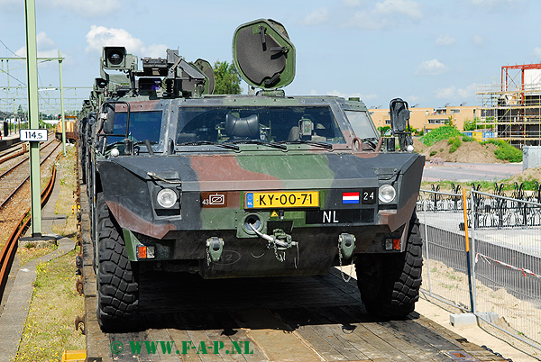 Fennek   KY-0071   Steenwijk  14-07-2008