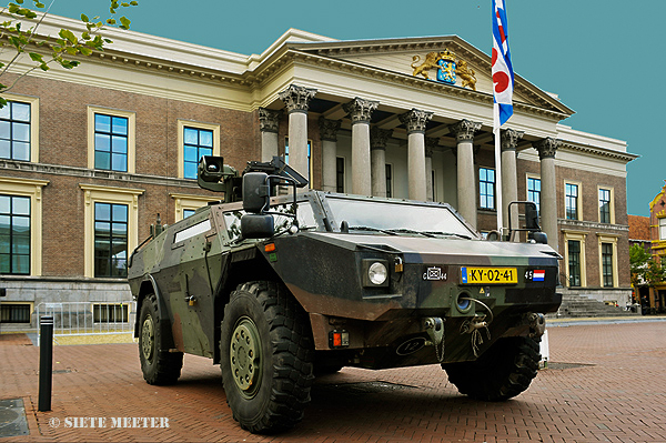 Fennek   KY-02-41    44 Pantserinfanteriebataljon   Leeuwarden  17-10-2013