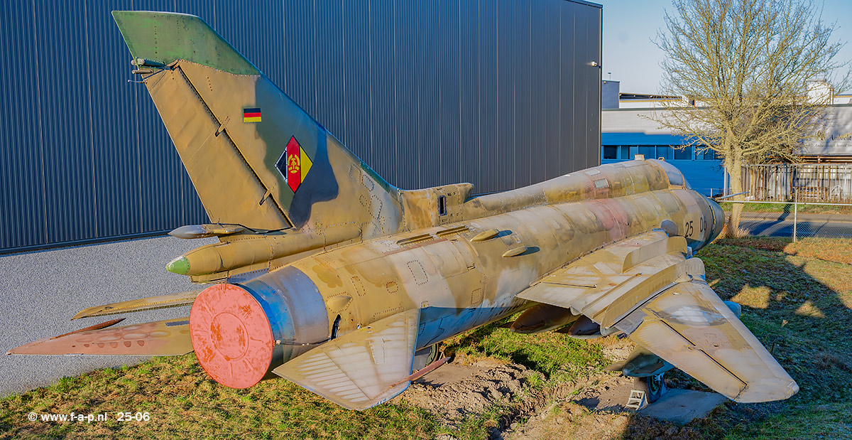 Sukhoi Su-22M4    20-06    EX-NVA     Gotenburgweg Groningen NL 25-12-2025
