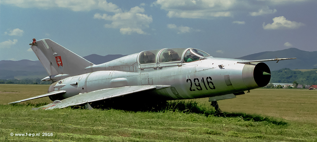 Mikoyan-Gurevich MiG-21U-600  2916        c/n-662916     Czechoslovakia - Air Force        Trencin  30-05-2003