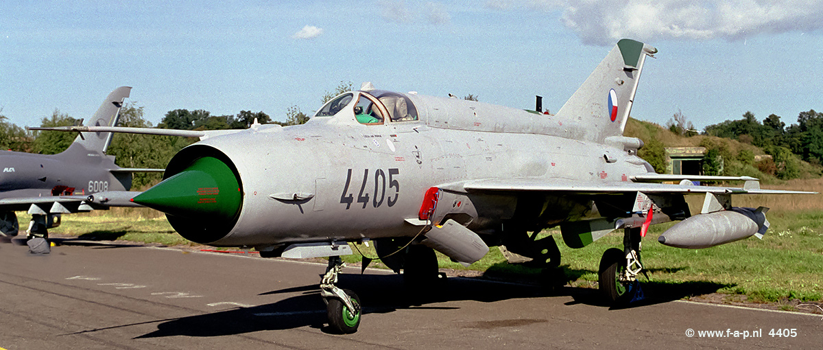 Mikoyan-Gurevich MiG-21MFN     4405        c/n-96004405   Czech Air Force Hradec-Kralove  01-09-2002 