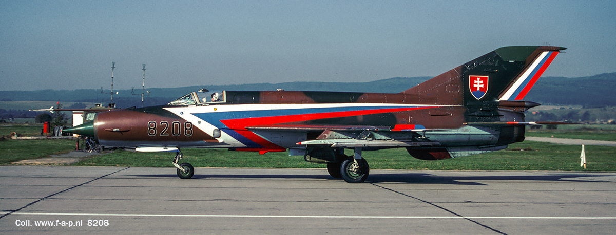 MiG 21 MF     8208   Sliac  