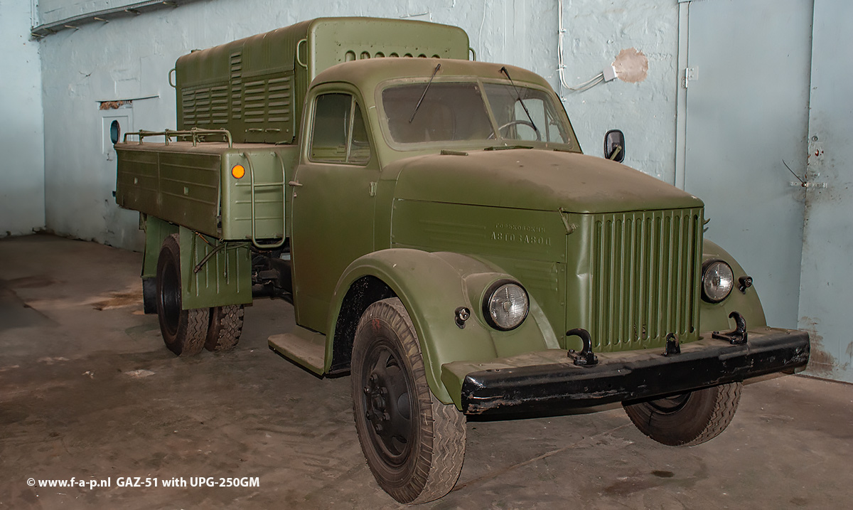 GAZ-51 with a  the hydraulic outboard unit UPG-250GM  To generate hydraulic pressure in the aircraft when the engine is stopped  Technik-Museum P�tnitz     Ribnitz-Damgarten 21-06-2014