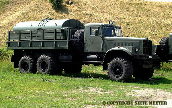 Kraz 255   HL-22-15  Hungarian Air Force  Kecskemet  08-07-2004